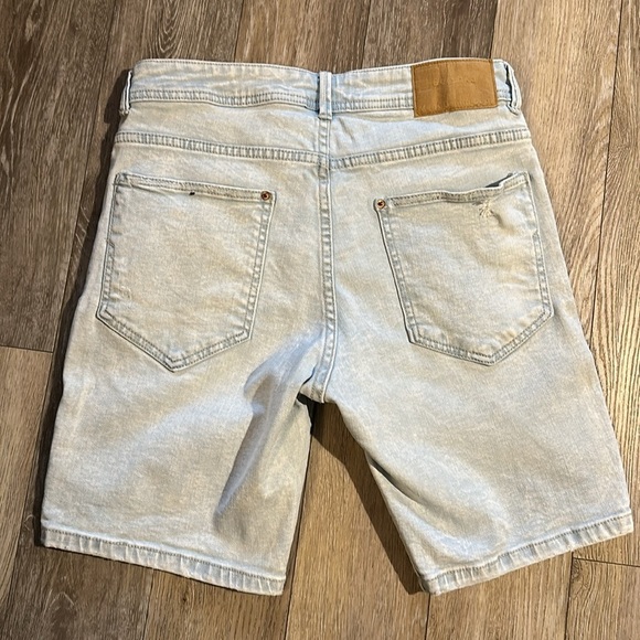 BERKSHIRE | Light Blue Distressed Denim Bermuda Shorts - Picture 5 of 8
